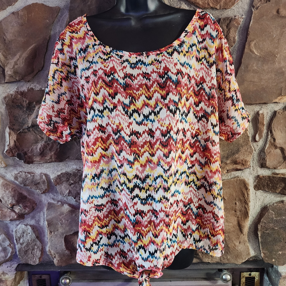 Maurices Colorful Zigzag Women's Blouse